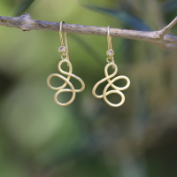18k Gold Swirl Hanging Earrings Image